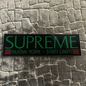 Supreme Sticker “Nuova York - Stati Uniti”